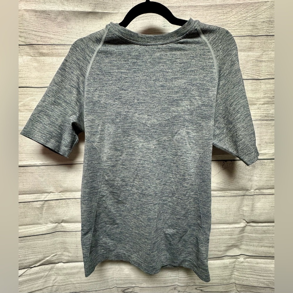 Men's Large Alphalete Shirt